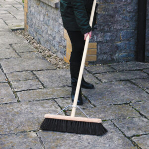 Finest Hillbrush Wooden Platform Broom Handle - Medium Stiff